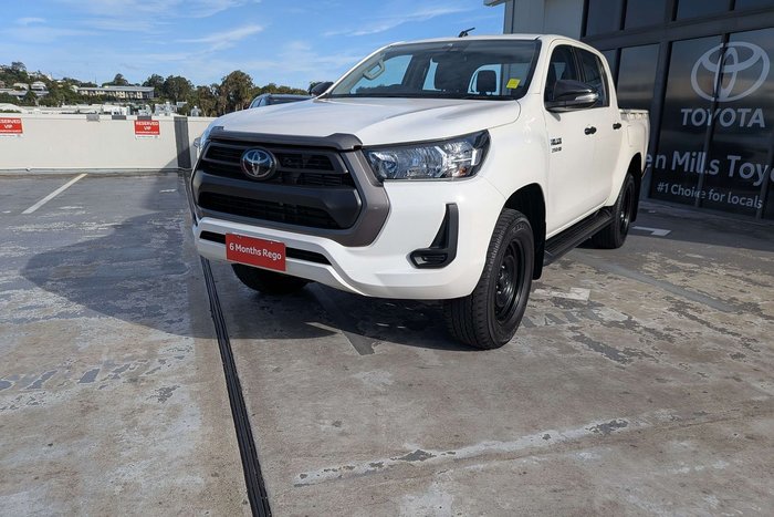 2020 Toyota Hilux SR