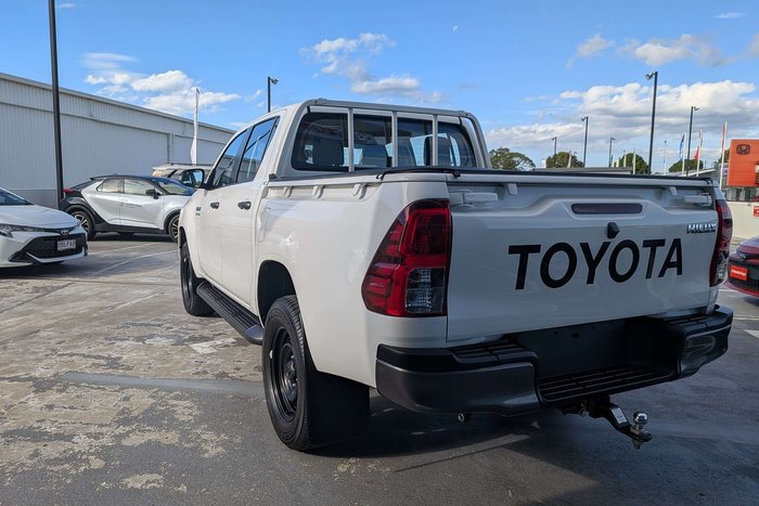 2020 Toyota Hilux SR