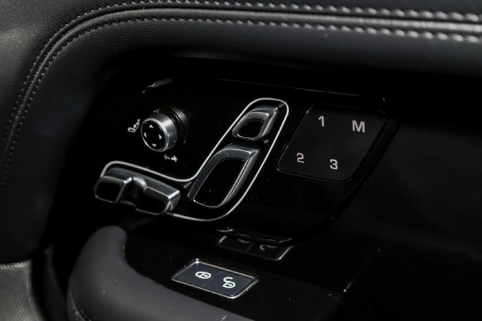 2019 Land Rover Range Rover SDV6 Vogue