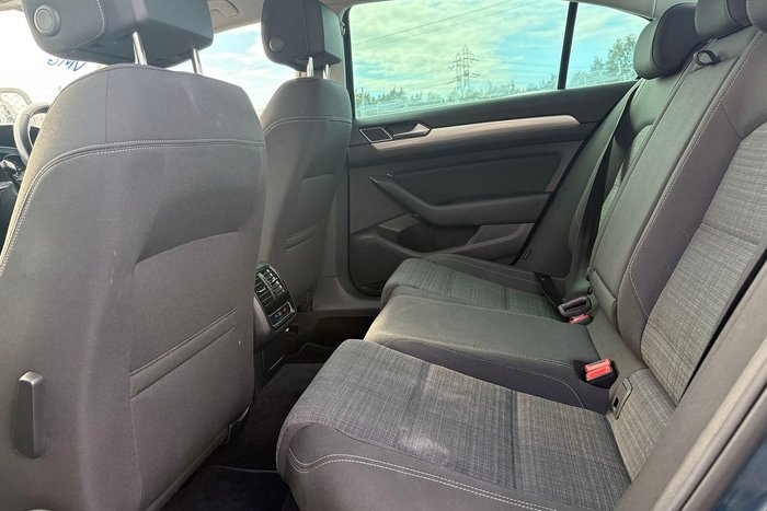 2022 Volkswagen Passat 140TSI Business