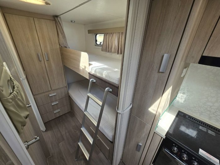 2017 JAYCO STARCRAFT OUTBACK 22.68-1OB