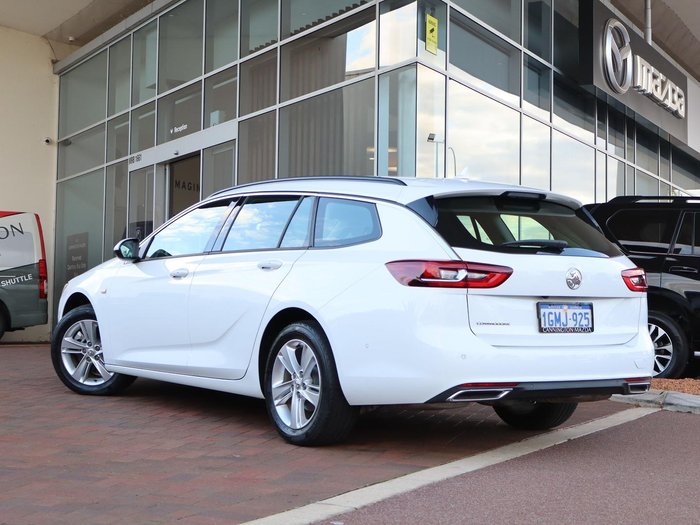 2018 Holden Commodore LT