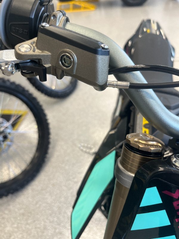 2025 Surron HYPER BEE BLUE