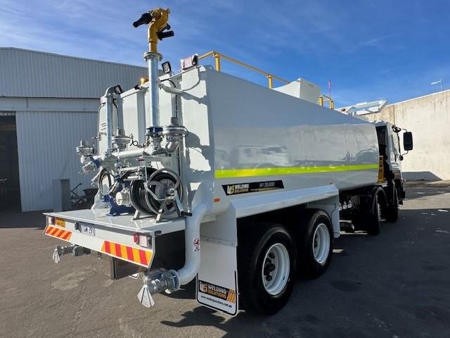 2025 Isuzu Fyh 300-350