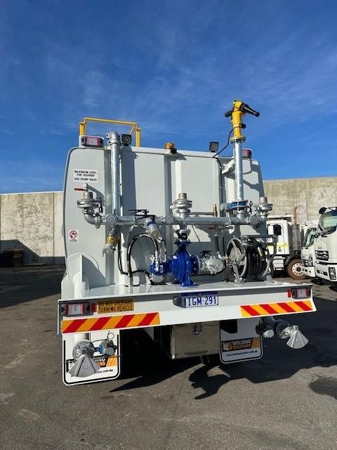 2025 Isuzu Fyh 300-350