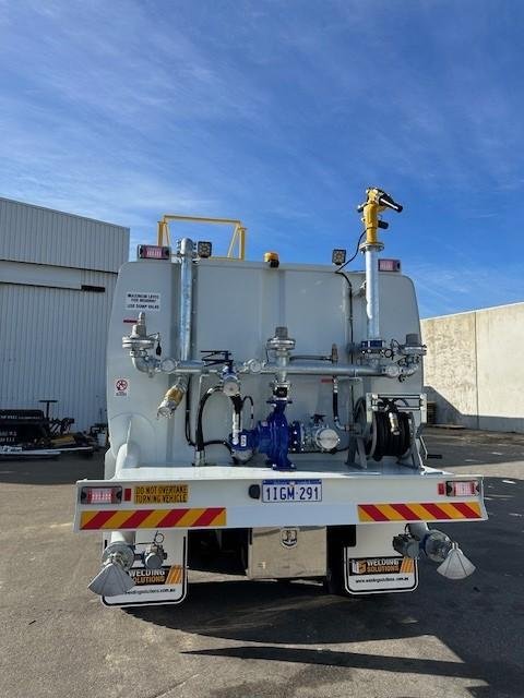 2025 Isuzu Fyh 300-350