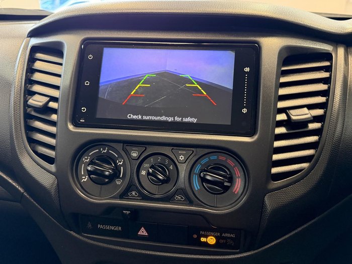 2024 Mitsubishi Triton GLX