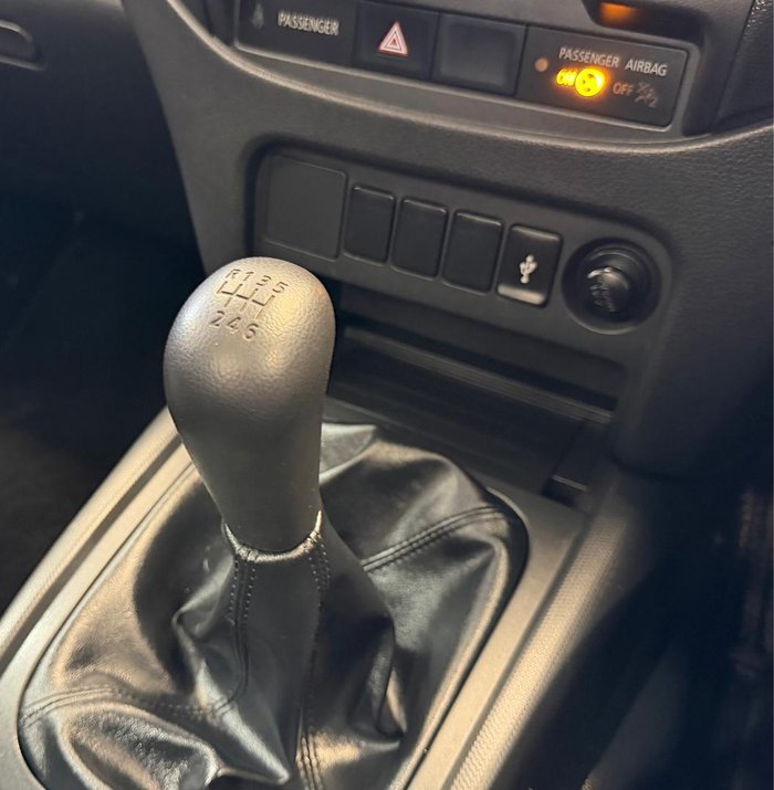 2024 Mitsubishi Triton GLX