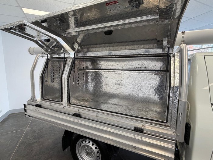 2024 Mitsubishi Triton GLX