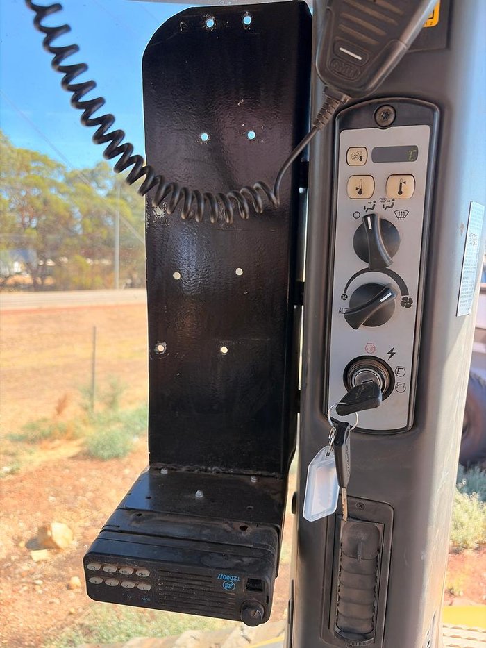 2017 Challenger 875E