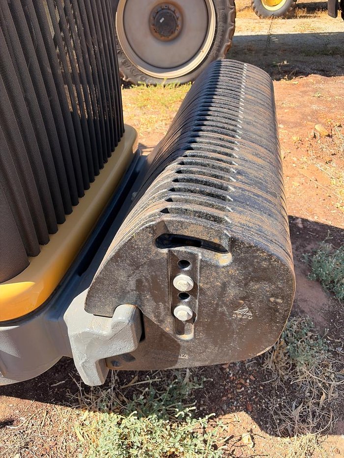 2017 Challenger Mt875e