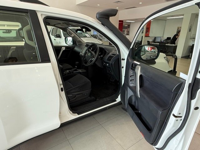 2023 Toyota Prado DSL WGN AT GX