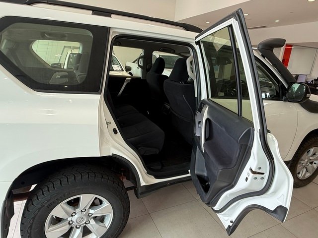 2023 Toyota Prado DSL WGN AT GX