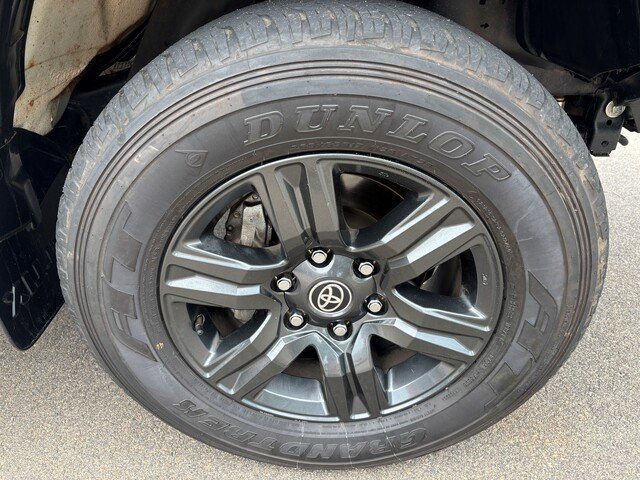 2025 Toyota Hilux 4x4 2.8L Dsl E/C/C 6MT SR