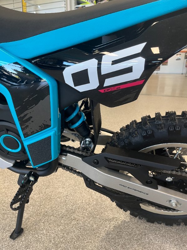 2026 CFMOTO CFX-5E ZEPHYR BLUE