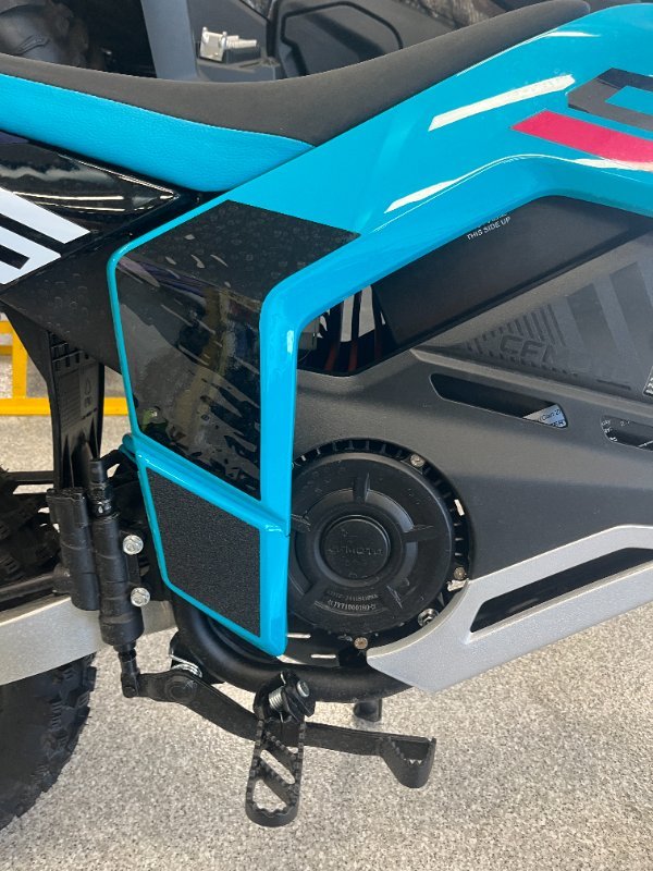 2026 CFMOTO CFX-5E ZEPHYR BLUE