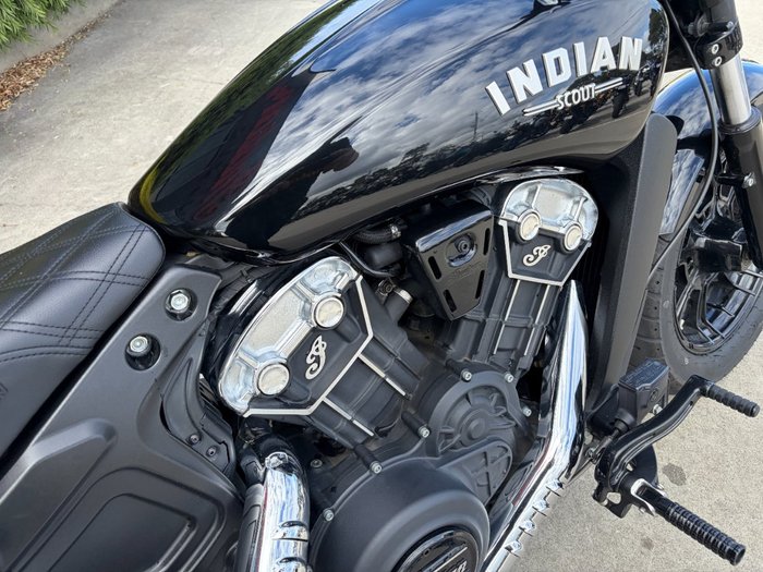 2022 Indian SCOUT BOBBER BLACK METALLIC