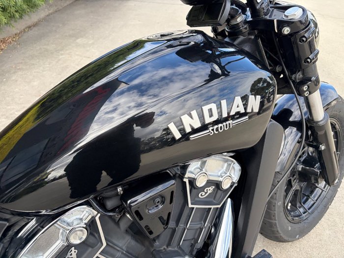2022 Indian SCOUT BOBBER BLACK METALLIC