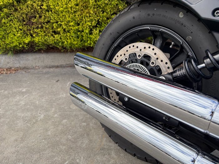 2022 Indian SCOUT BOBBER BLACK METALLIC