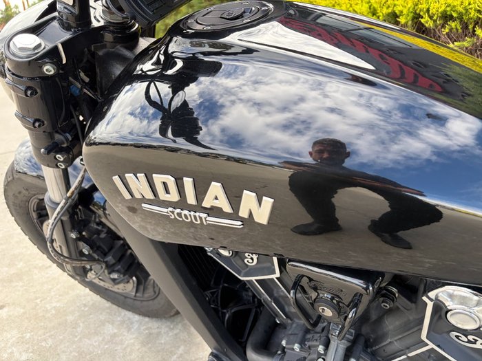 2022 Indian SCOUT BOBBER BLACK METALLIC