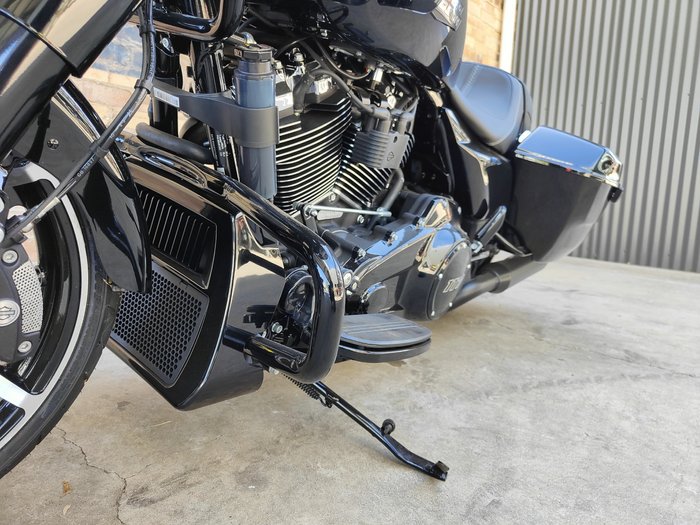 2026 HARLEY-DAVIDSON ROAD GLIDE 117 (FLTRX) ROAD VIVID BLACK