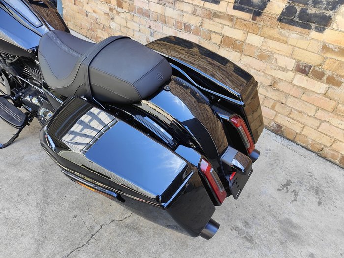 2026 HARLEY-DAVIDSON ROAD GLIDE 117 (FLTRX) ROAD VIVID BLACK