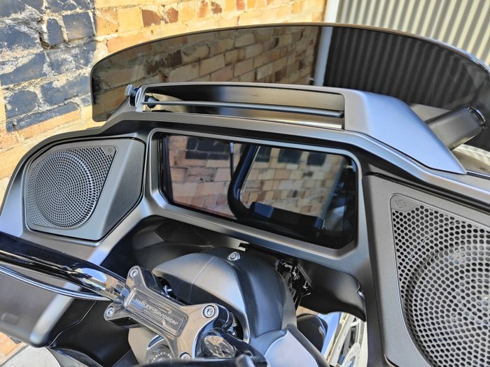 2026 HARLEY-DAVIDSON ROAD GLIDE 117 (FLTRX) ROAD VIVID BLACK