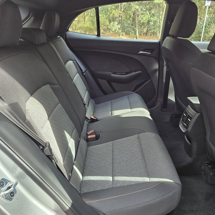 2025 MG MG3 Excite MY25.5 Sloane Silver
