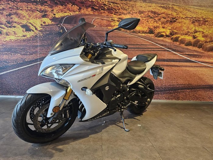 2018 Suzuki GSX-S1000F GSX-S White