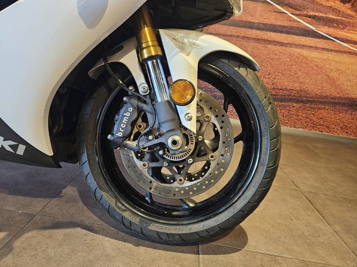 2018 Suzuki GSX-S1000F GSX-S White