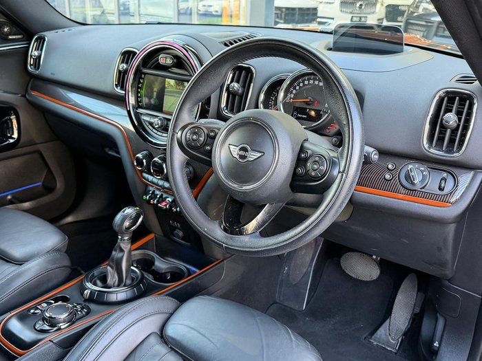 2017 MINI Countryman Cooper F60 Chestnut
