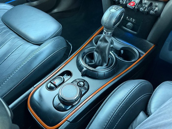 2017 MINI Countryman Cooper F60 Chestnut