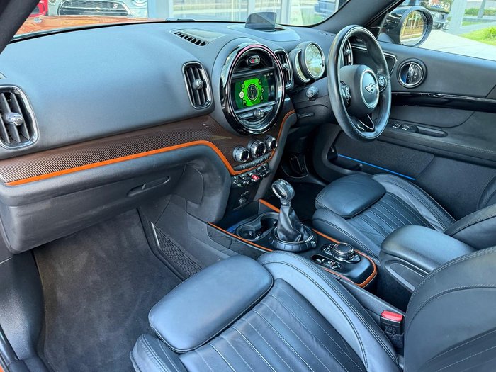 2017 MINI Countryman Cooper F60 Chestnut