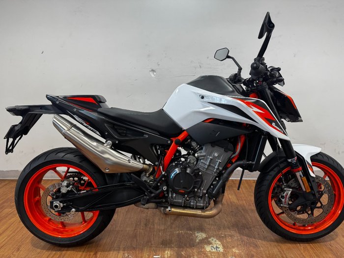 2021 Ktm 890 DUKE R ORANGE
