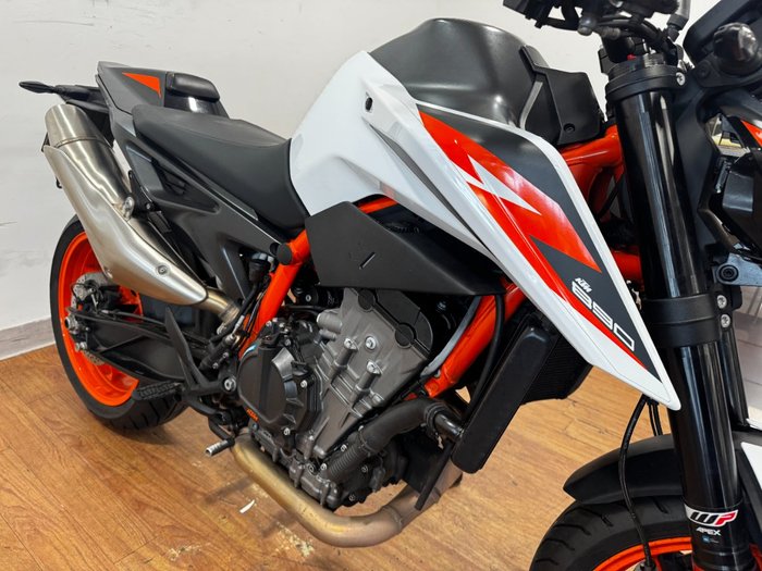 2021 Ktm 890 DUKE R ORANGE