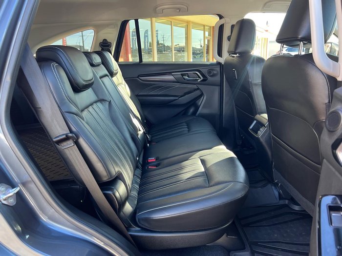 2023 Isuzu MU-X LS-T