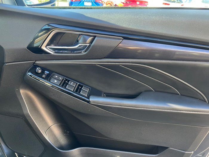 2023 Isuzu MU-X LS-T