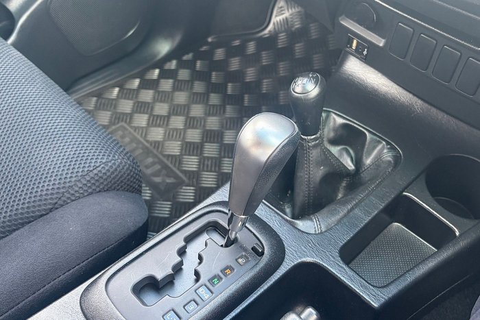 2014 Toyota Hilux SR5