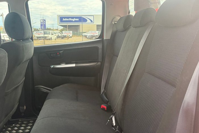 2014 Toyota Hilux SR5
