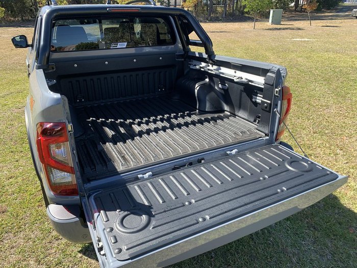 2025 Nissan Navara PRO-4X D23 MY25 4X4 Dual Range Stealth Grey