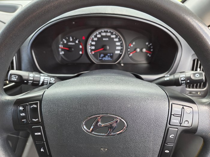 2019 Hyundai iLoad (No Badge)