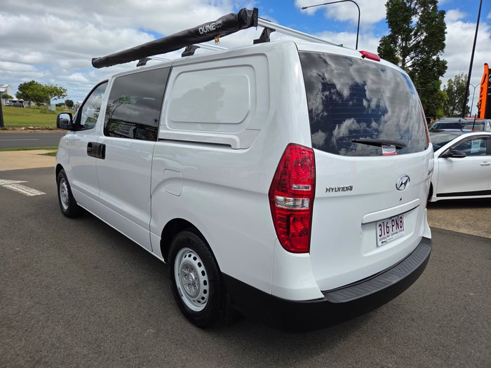 2019 Hyundai iLoad (No Badge)