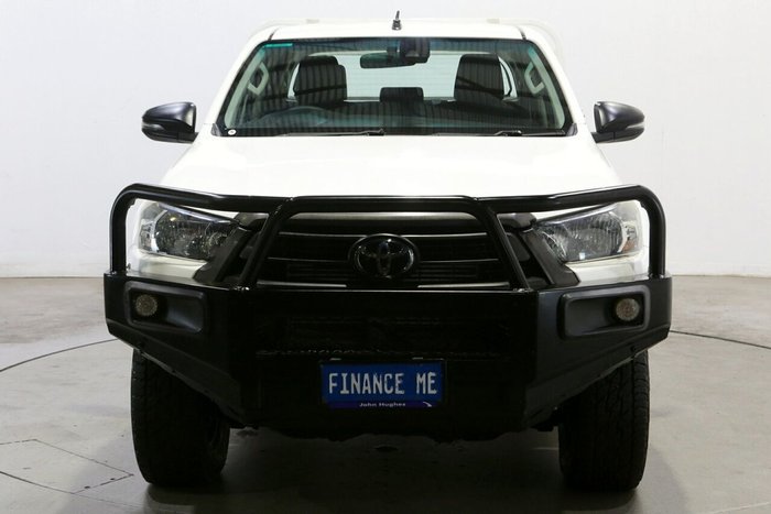2021 Toyota Hilux SR