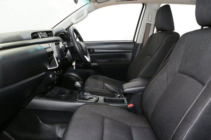2021 Toyota Hilux SR