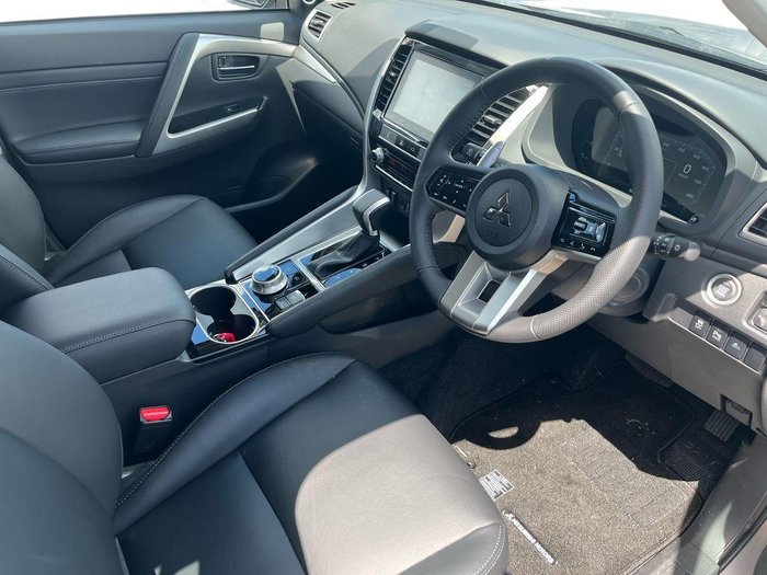 2000 Mitsubishi Pajero Sport