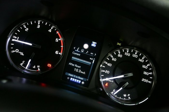 2021 Toyota Hilux SR5