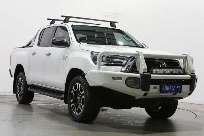 2021 Toyota Hilux SR5