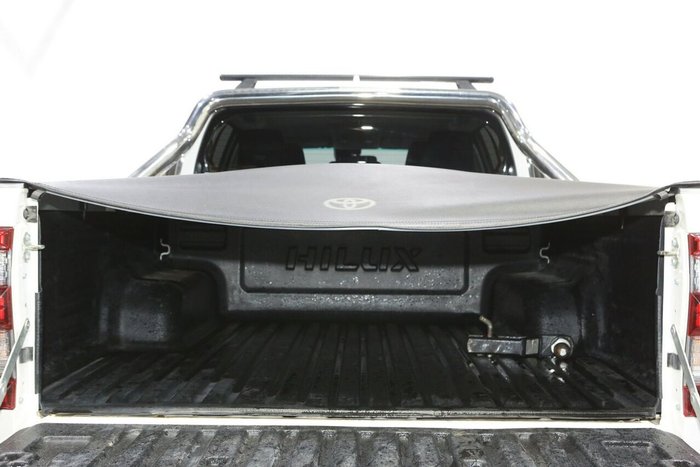 2021 Toyota Hilux SR5