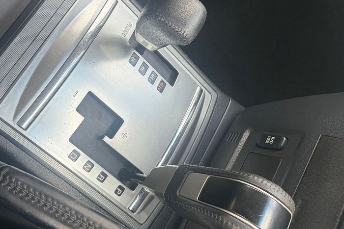 2013 Mitsubishi Pajero GLX-R