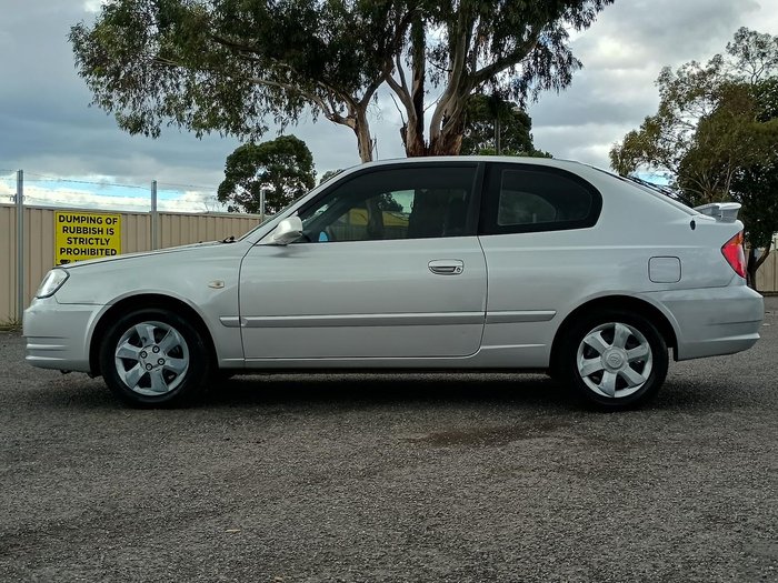 2004 Hyundai Accent GL